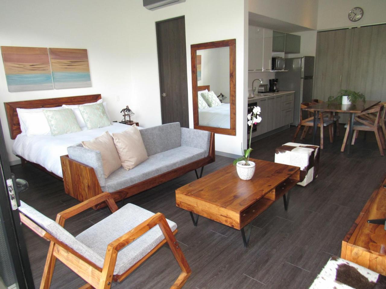 Bee Suites Santa Ana Santa Ana  Exteriér fotografie